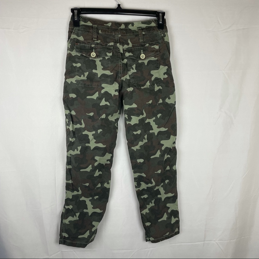 Anthropologie Camouflage Ankle Crop Pants - Olive & Dark Green - Picture 3 of 6